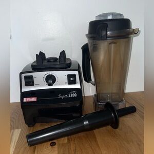 Vitamix Blender 5200 Pitcher And Base And More